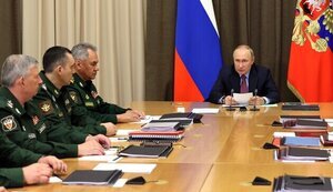 Росія готує провокацію на Донбасі під "чужим прапором", щоб вторгнутися в Україну, – CNN