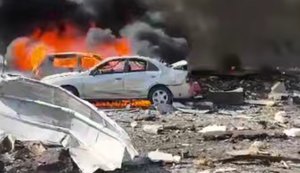 РФ атаковала КАБами несколько предприятий в Запорожье: уже 12 погибших. ВИДЕО (обновлено)