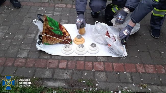 Співробітники львівського стратегічного підприємства вкрали і намагалися продати радіоактивне обладнання, - контррозвідка СБУ 03