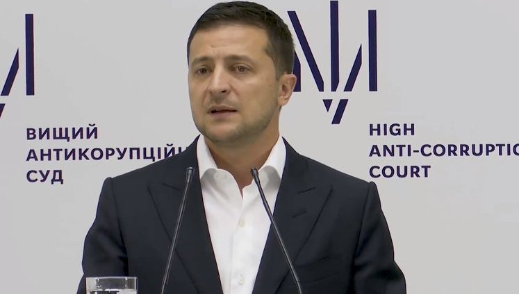 Ми залучимо талановитих випускників вишів до проведення реформ, - Зеленський в Острозькій академії