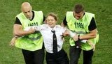 Чотири учасники Pussy Riot отримали 15 діб арешту за акцію на фінальному матчі ЧС