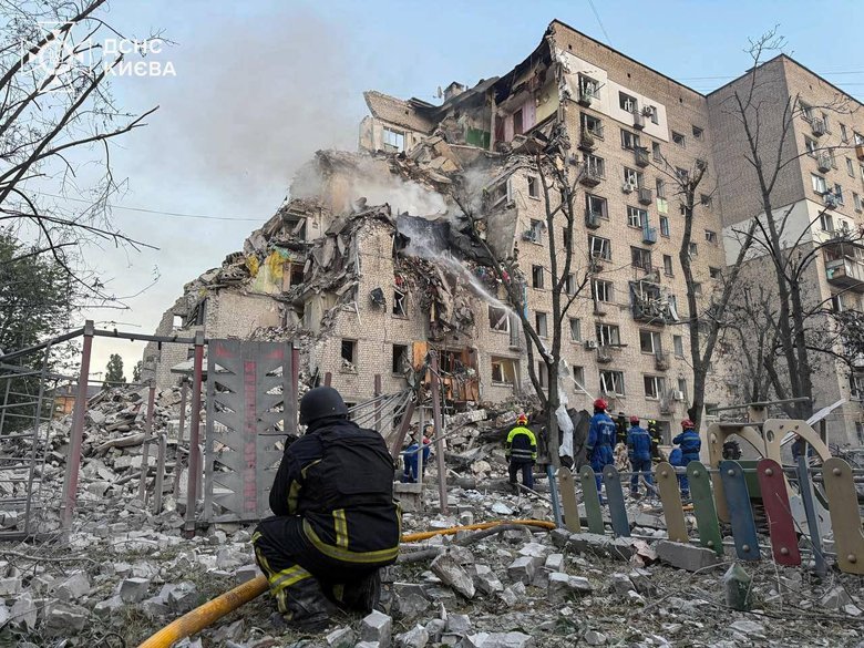 Three dead and at least 25 injured in Kyiv following a massive attack by the Russian Federation