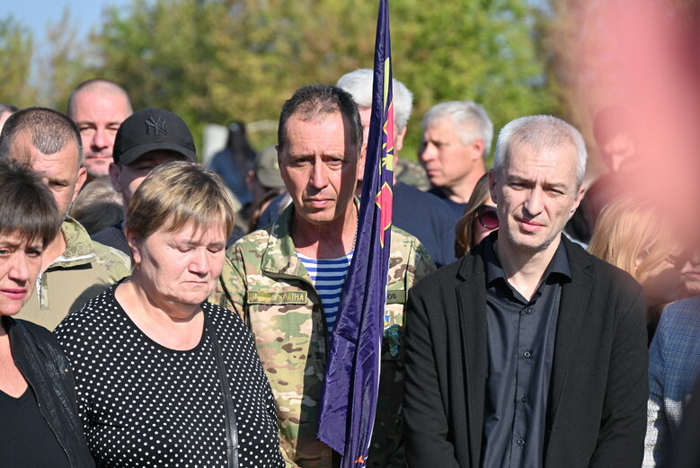 Із загиблим воїном штурмової роти 59-ї бригади Володимиром Іщенком попрощалися у Києві 25