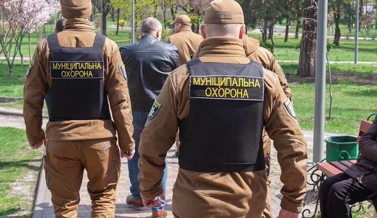 Для "Муниципальной охраны" Кличко закупили травматических пистолетов на 2 миллиона
