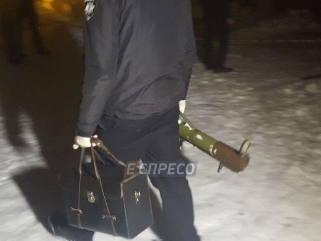В центре Киева из гранатомета обстреляли ресторан 03