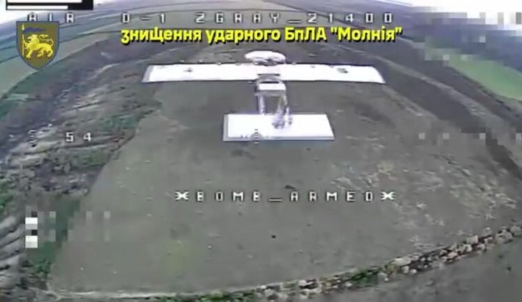 Воїни 60 ОМБр атакували російські безпілотники у небі: "Молнії", "Ланцети", "Куб". ВIДЕО