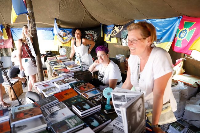 В Днепре стартовал II Международный книжный фестиваль Book Space 02