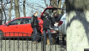 Из Минздрава вывозят китайские тесты на коронавирус на частных автомобилях, - расследование "Схем". ВИДЕО+ФОТОрепортаж
