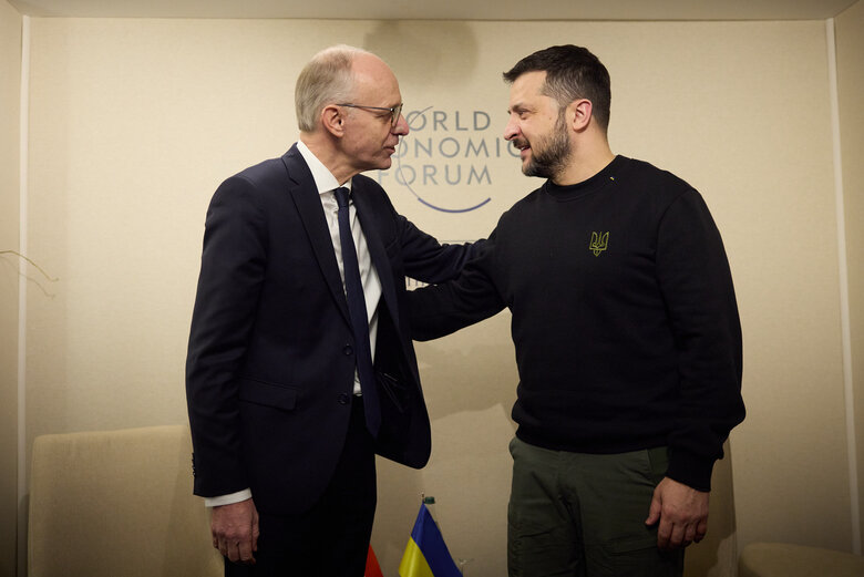 Zelenskyy meets with new Luxembourg Prime Minister Frieden in Davos: Discussed financial assistance to Ukraine and confiscation of frozen Russian assets 01