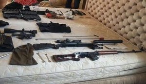 КОРД на Херсонщине задержал специализировавшихся на разбое 8 иностранцев с арсеналом оружия и $36 тысячами, - полиция. ФОТОрепортаж