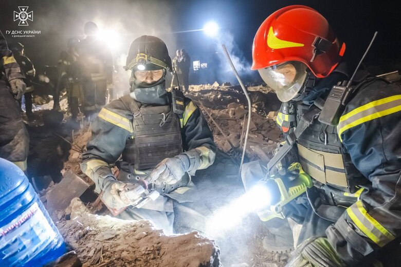 In Pokrovsk district of Donetsk region, body of dead child was removed from rubble. Rescue operations are ongoing, - SES 05