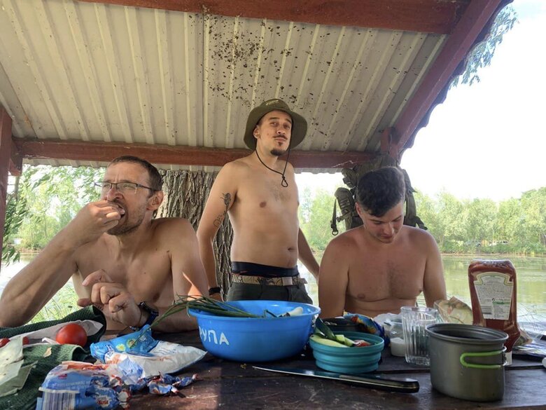 Ти був мудріший за нас: Пам’яті журналіста Олександра Бондаренка, який загинув у бою проти окупантів 11