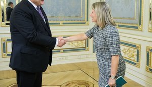 Порошенко і керівник General Electric обговорили перспективу участі США в оновленні парку локомотивів "Укрзалізниці"