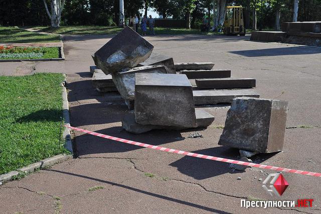 ленин николаев демонтаж памтяник