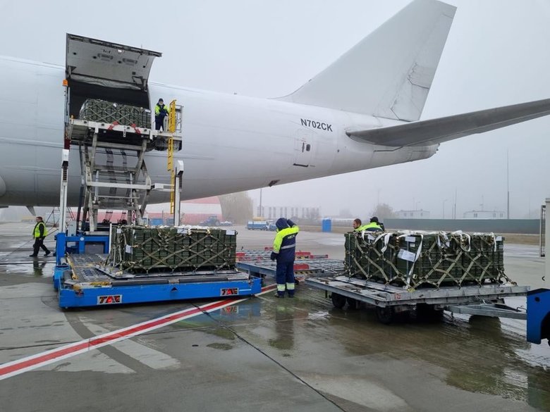 Украина получила от США еще 80 тыс. кг боеприпасов, - посольство 02