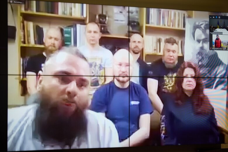 Зеленський поспілкувався з учасниками Української антарктичної експедиції 03