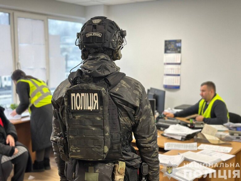 Працівників 