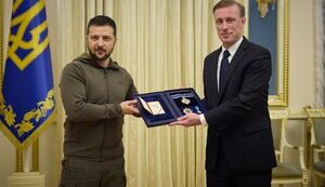 Зеленський обговорив із Салліваном питання національної безпеки та нагородив його орденом Ярослава Мудрого. ФОТО