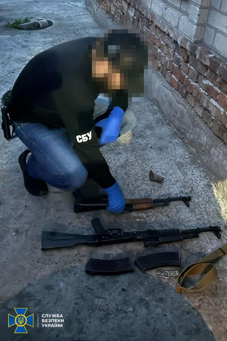  Captured weapons traffickers detained