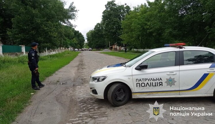 Злочинець, який розшукувався за подвійне вбивство пенсіонерів, застрелився під час перемовин із правоохоронцями на Вінниччині, - Нацполіція. ФОТОрепортаж