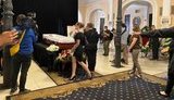 Хореографа Чапкиса похоронили в Киеве. Попрощаться с ним пришел Зеленский. ФОТОрепортаж