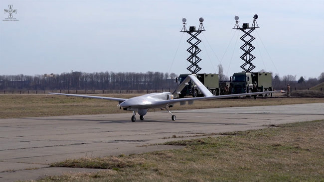 Турецькі безпілотники Bayraktar TB2 проходять фінальні приймально-здавальні випробування, - Командування Повітряних сил ЗСУ 01