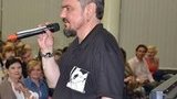 Горький Лук: &quot;Все, что говорит &quot;вата&quot;, – мне абсолютно пофиг. Если их злит то, что я пишу по-русски, – это прекрасно&quot;