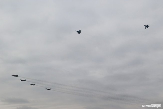 Учения с использованием беспилотников Bayraktar и ПТРК Джавелин прошли на Николаевщине 09 Учения с использованием беспилотников Bayraktar и ПТРК Джавелин прошли на Николаевщине 09