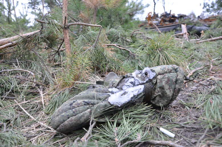Russian occupiers equipment near Bucha destroyed 13