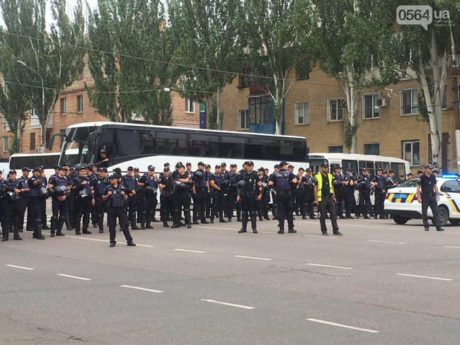 Марш равенства впервые прошел в Кривом Роге 12