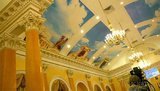 В Одесской мэрии за 200 тысяч поменяю "дешевые" фотообои , которые "не клеятся" к позолоте. ФОТО