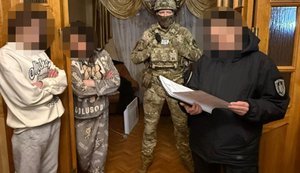 В Харькове ГБР разоблачило группировку, которую "крышевал" правоохранитель. ВИДЕО+ФОТОрепортаж