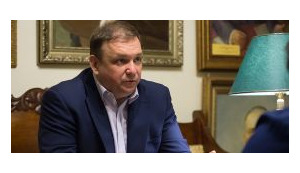 Екс-голова Конституційного Суду Станіслав Шевчук: "Я відмовився бути членом команди Порошенка"