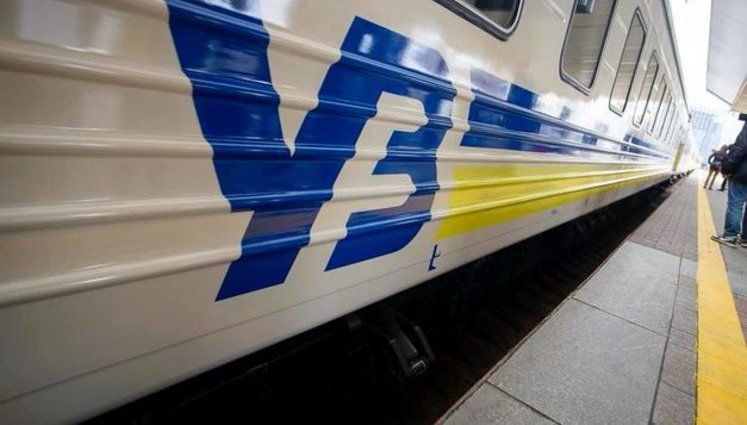 По просьбе пассажиров "Укрзализныця" возобновляет продажу чая и кофе в поездах