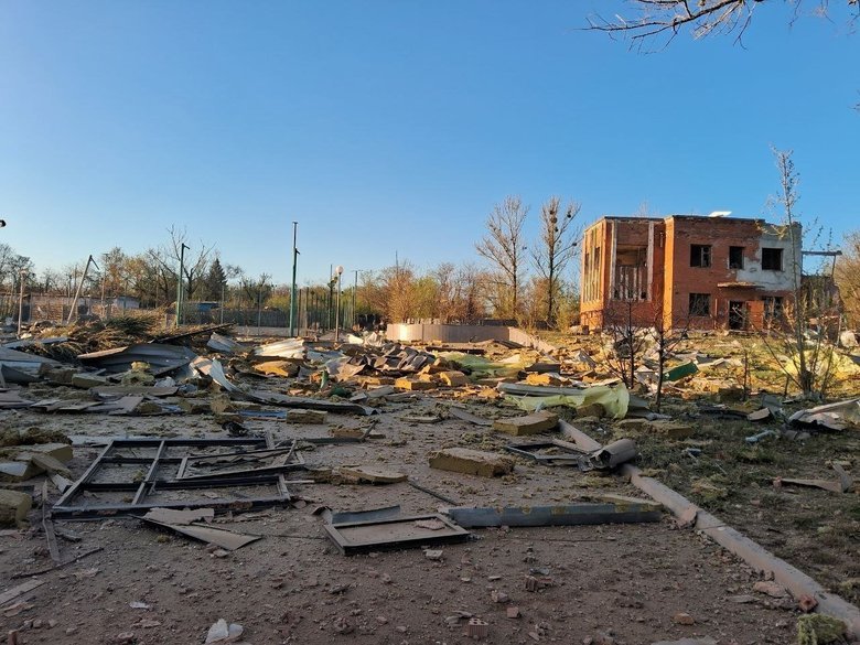 Оккупанты обстреляли 2 района Донецкой области: повреждены десятки домов