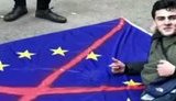 Подростки в Одессе надругались над флагом Евросоюза. ВИДЕО