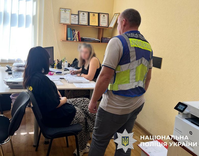 У Києві 17-річна мати залишила немовля на 4 дні