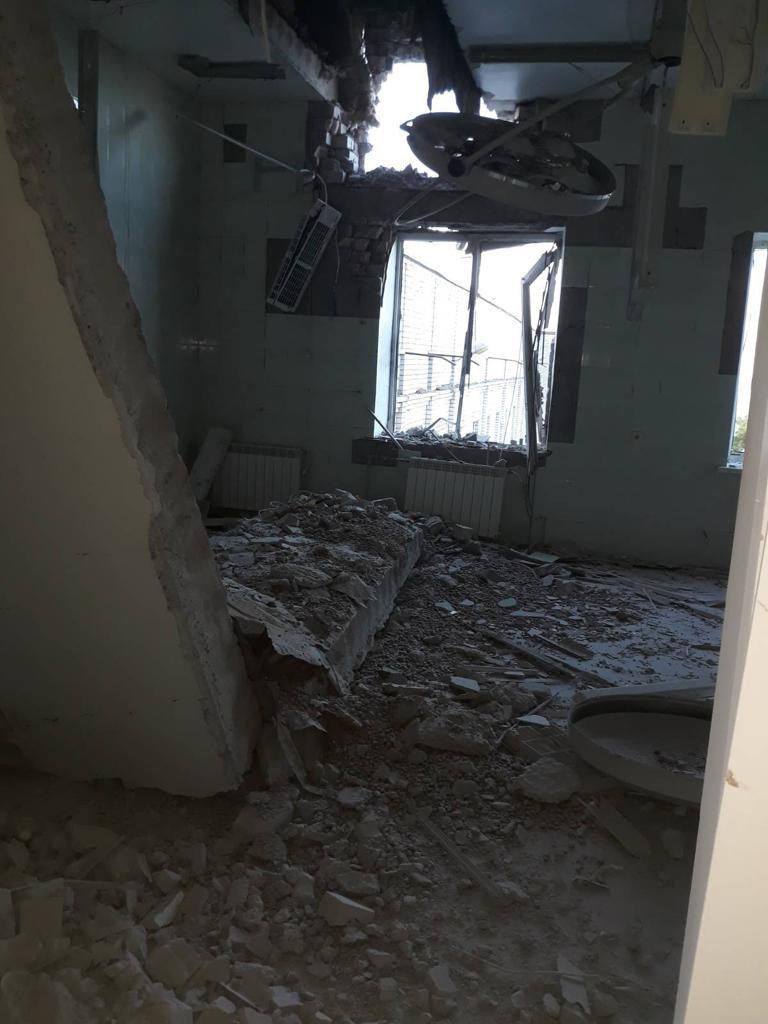 Рашисти ударили по лікарні у Бериславі, - ОВА 05