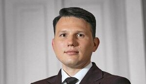 МЗС відреагувало на відео Славоміра Менцена біля пам’ятника Бандері у Львові