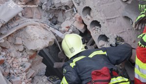 Чернігів після обстрілу - без світла та води, поліція посилює чергування, школи переходять на дистанційку