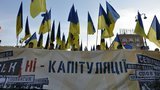 Акція "Ні - капітуляції": віче на Майдані завершилося, учасники рушили до ОП. ВІДЕО+ФОТОрепортаж