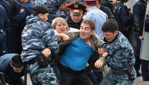 700 человек задержаны в Казахстане на протестах в связи с результатами президентских выборов, около 200 вывезены за пределы городов