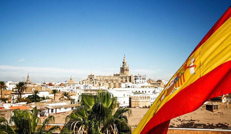 Spanish police seize 13 tons of banned chemicals bound for Russia