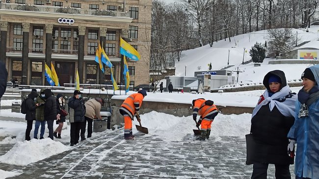 Хай палають палаци: на Майдані Незалежності в Києві протестували проти підвищення тарифів на комуналку 03