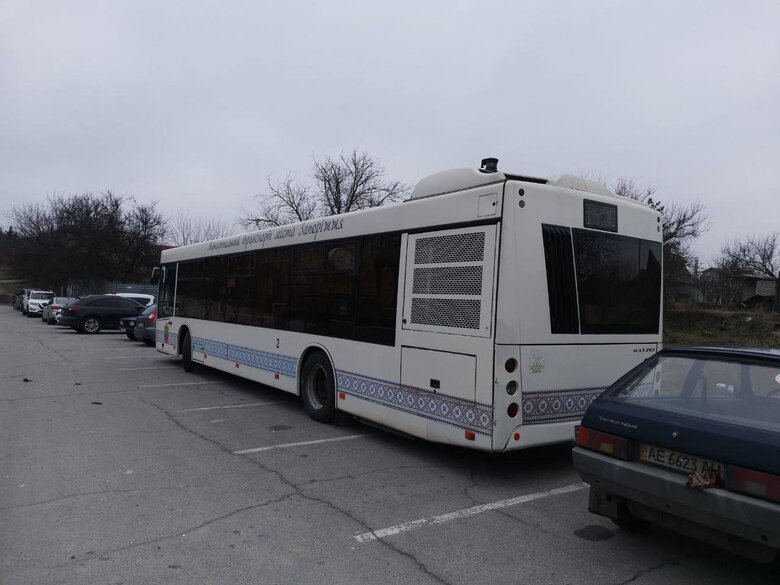 Consequences of rocket attack on residential complex in Zaporizhzhia 06