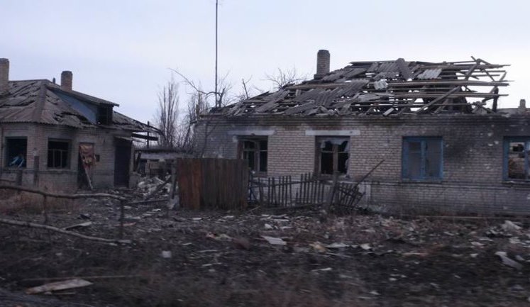 "Колоною на Донецьк поїхало 42 особи, на мирну територію - 866": евакуація мирних жителів з Дебальцевого. Частина 2