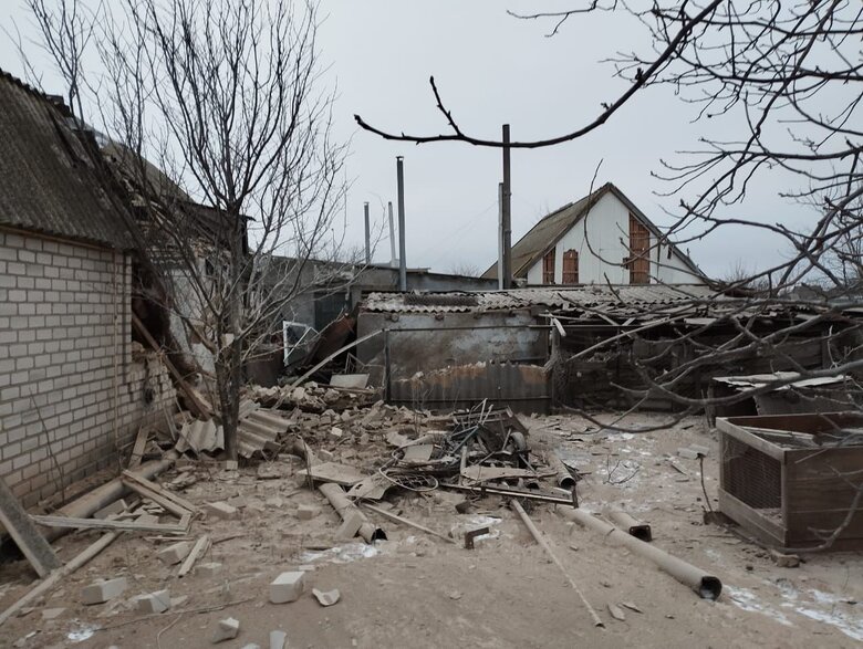 Russians shelled residential buildings in Novodmitrivka, Kherson region: Man injured 03 Russians shelled residential buildings in Novodmitrivka, Kherson region: Man injured 03