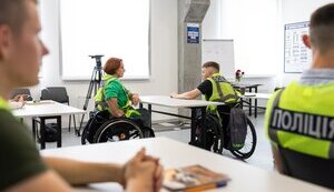 В Україні відкрилися перші п’ять автошкіл, адаптованих до потреб людей з інвалідністю. ФОТО