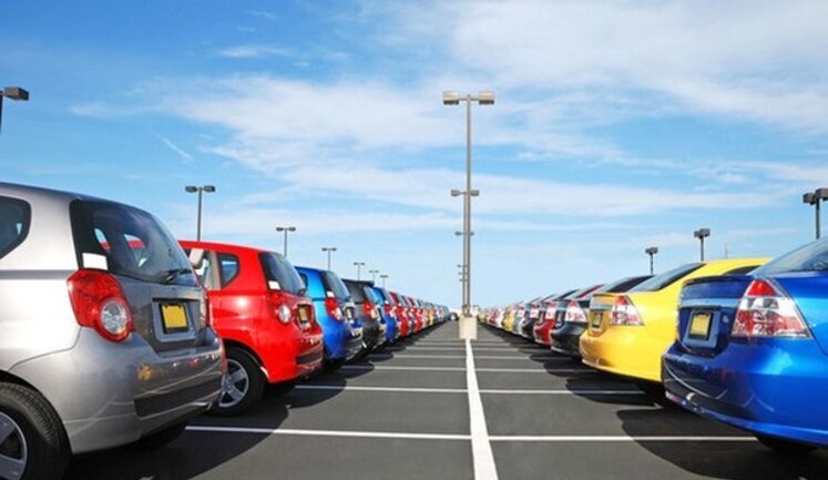 Cars with European plates will be cleared through customs for 1,000 - 1,400 euros, - Yuzhanina
