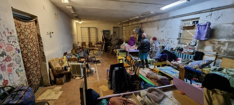 Occupiers held more than 150 hostages in basement of school in Chernihiv region - Chaus 01